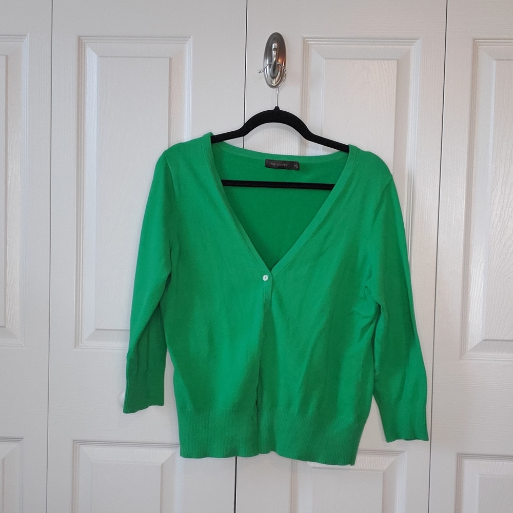 🍀 Green cardigan